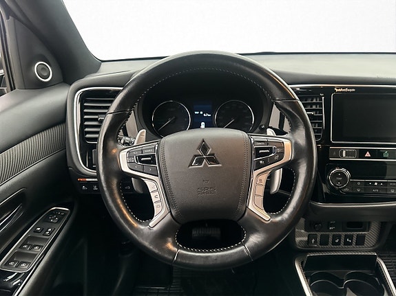 Mitsubishi Outlander 12 of 27