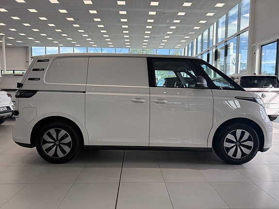 Volkswagen ID. Buzz 4 of 18