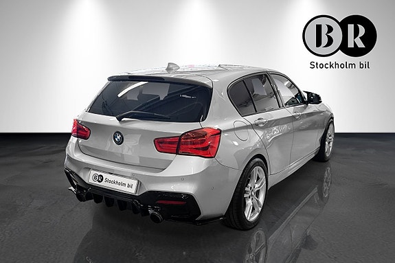 BMW M140i 3 of 19