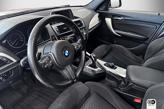 BMW M140i 7 of 19