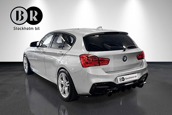 BMW M140i 2 of 19