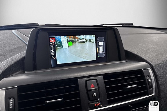 BMW M140i 12 of 19