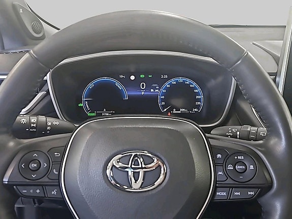 Toyota Corolla Cross 15 of 19