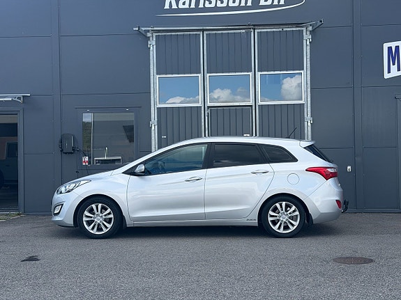 Hyundai i30 4 of 26