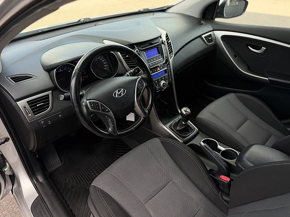 Hyundai i30 14 of 26