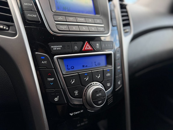 Hyundai i30 25 of 26
