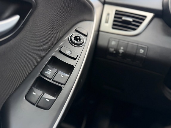 Hyundai i30 21 of 26