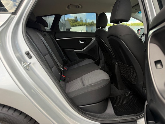 Hyundai i30 17 of 26