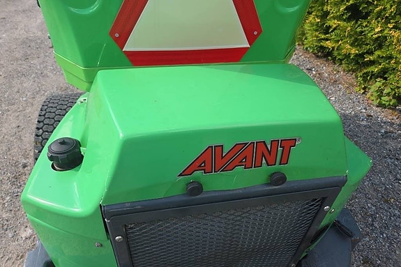 Avant 630 Kompaktlastare med hytt och värme 14 of 24