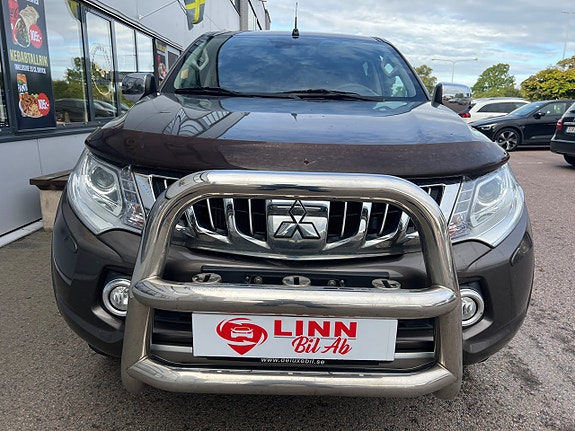 Mitsubishi L200 2 of 30