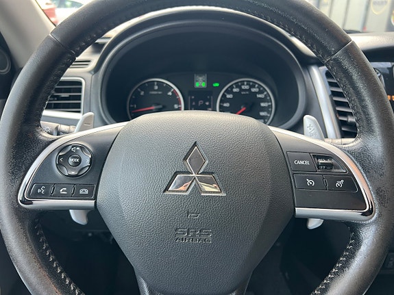 Mitsubishi L200 25 of 30
