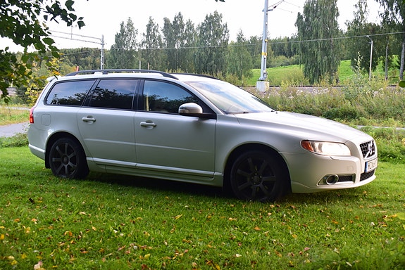 Volvo V70 10 of 12