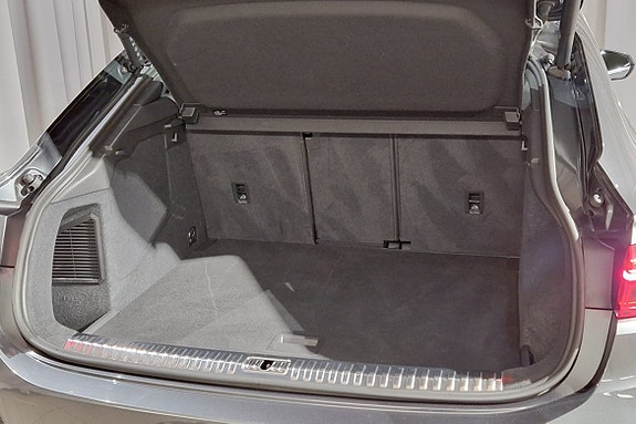 Audi Q3 5 of 16