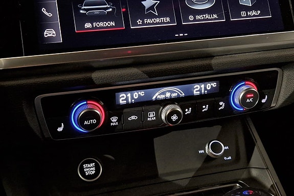 Audi Q3 14 of 16