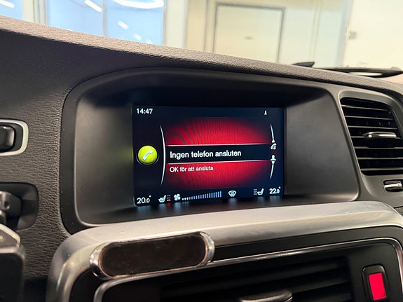 Volvo S60 Cross Country 16 of 18