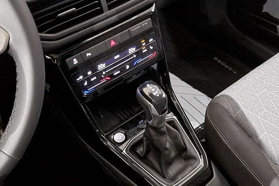 Volkswagen T-Cross 12 of 13