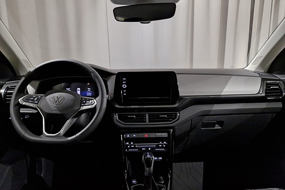 Volkswagen T-Cross 7 of 13