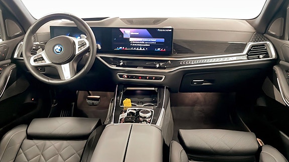 BMW X5 4 of 9