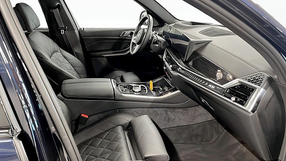 BMW X5 3 of 9