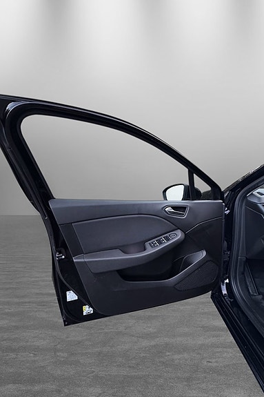 Renault Clio 9 of 23