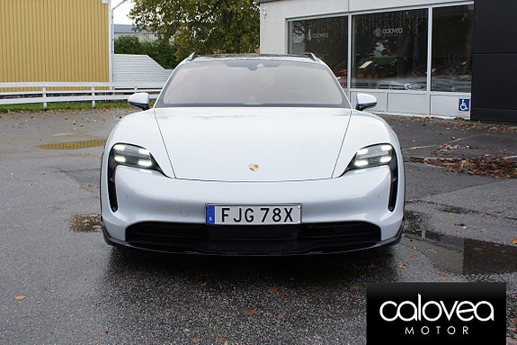 Porsche Taycan 4 3 of 17