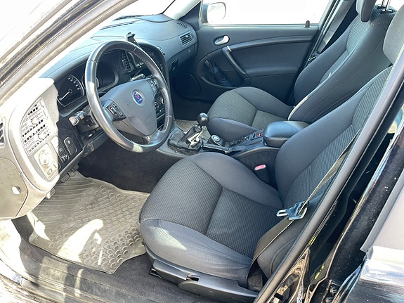 Saab 9-5 3 of 6