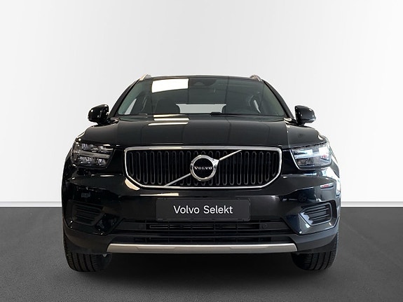 Volvo XC40 9 of 18