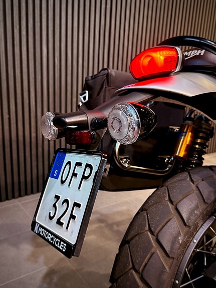 Triumph Scrambler 1200 XC Arrow 13 of 19