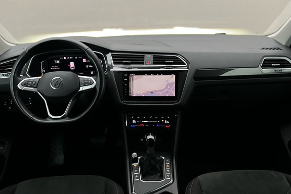Volkswagen Tiguan 6 of 27