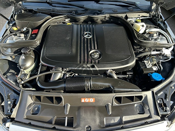Mercedes-Benz C220 9 of 11