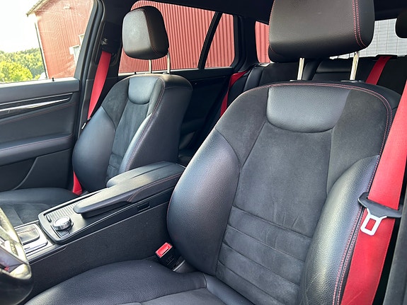 Mercedes-Benz C220 7 of 11