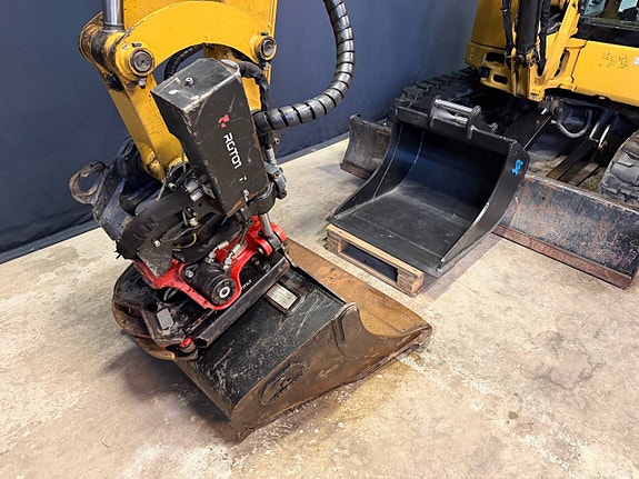 Caterpillar 305e2 CR - GRIP / BACKKAMERA 5 of 10