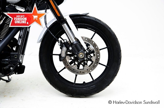 Harley-Davidson Lowrider ST Demo *Hemleverans* 8 of 12