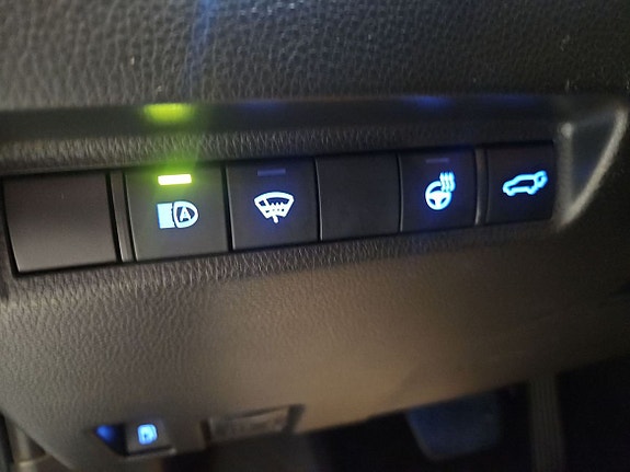 Toyota RAV4 13 of 15