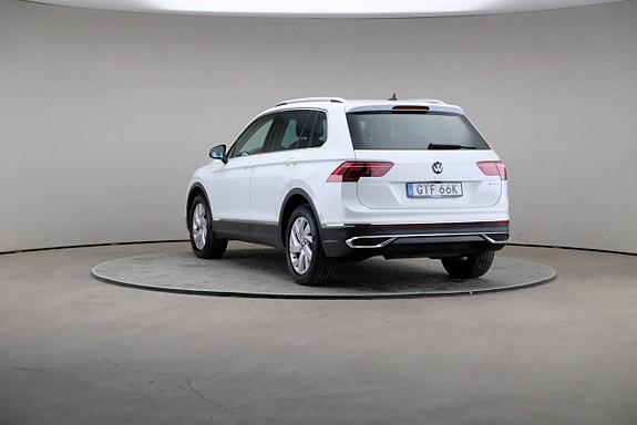Volkswagen Tiguan 2 of 26
