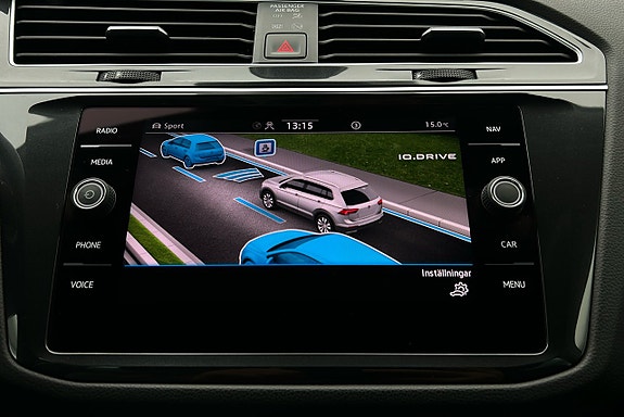 Volkswagen Tiguan 21 of 26