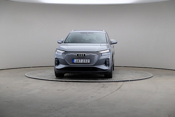 Audi Q4 e-tron 3 of 26