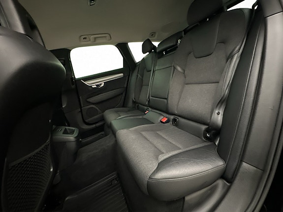 Volvo V90 12 of 30