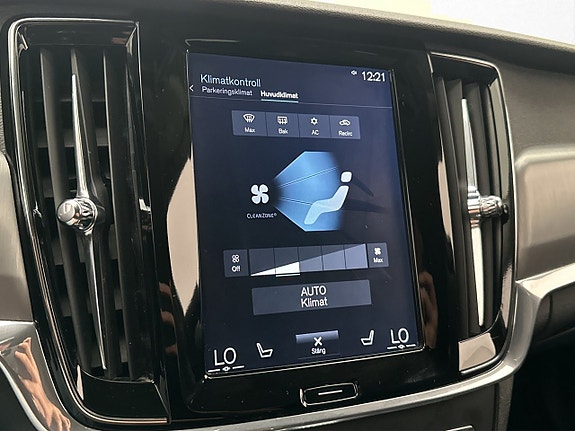 Volvo V90 21 of 30