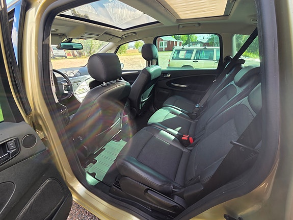 Ford S-MAX 6 of 6