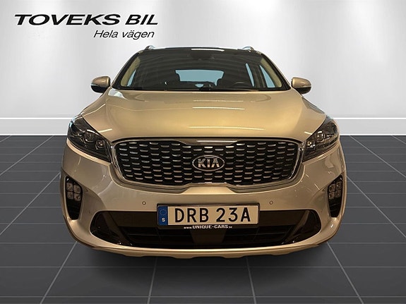 Kia Sorento 5 of 19