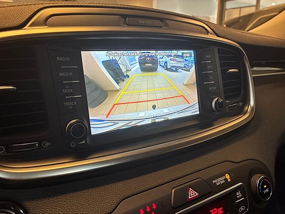 Kia Sorento 13 of 19