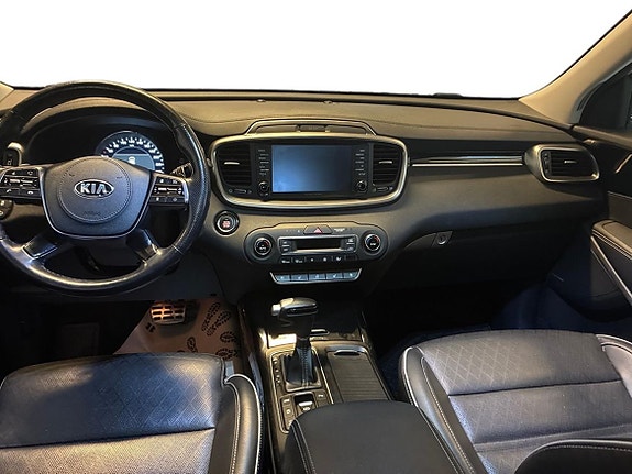 Kia Sorento 9 of 19