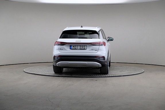 Audi Q4 e-tron 5 of 23
