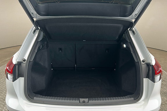 Audi Q4 e-tron 14 of 23