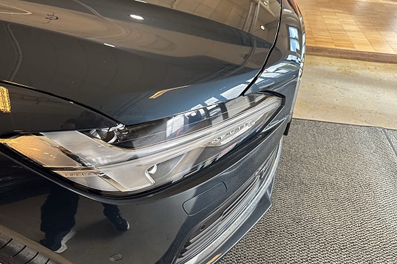 Volvo V90 12 of 30