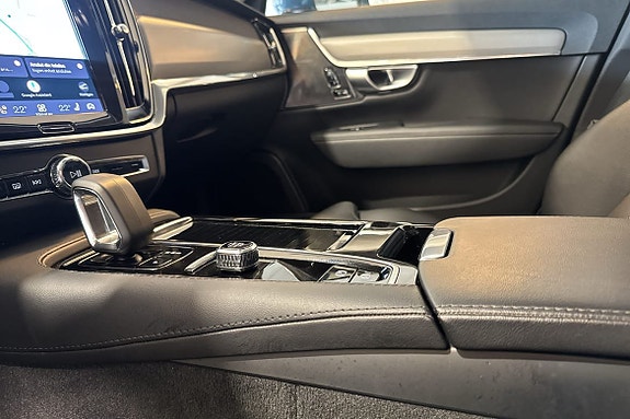 Volvo V90 17 of 30