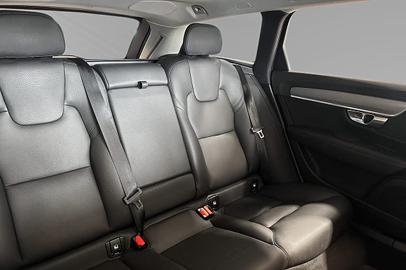 Volvo V90 11 of 30