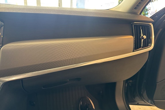 Volvo V90 27 of 30