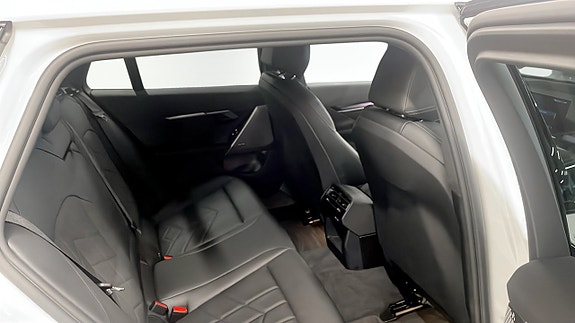 BMW 530e 5 of 9